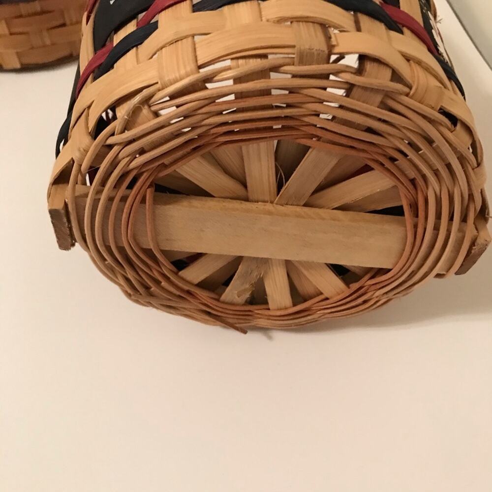 Wicker Baskets Set of 3 Winter Holiday Christmas - Picture 9 of 11